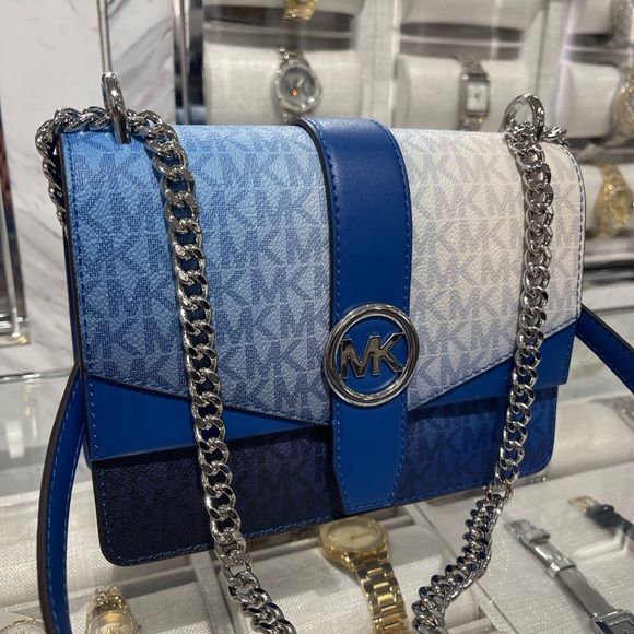 Michael Kors Greenwich Sm Ombré Color-Block Signature Logo Flap Crossbody
Galaxy - Picture 16 of 16